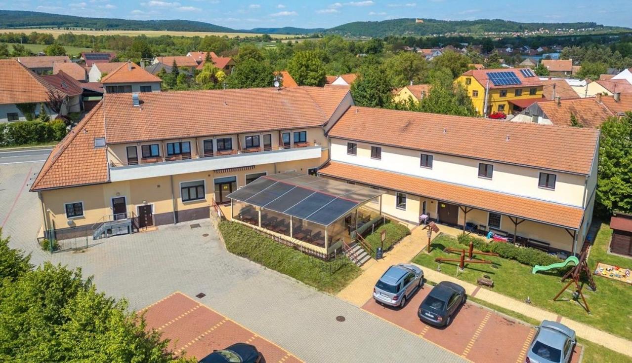 Apartmany, Penzion, Wellness U Zlate Rybky Vyškov Exterior foto